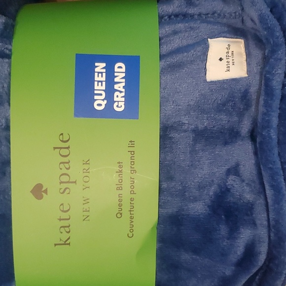 ♠️💙 Kate Spade 💙♠️ Queen Blanket - Brand New with Tags - Picture 2 of 3